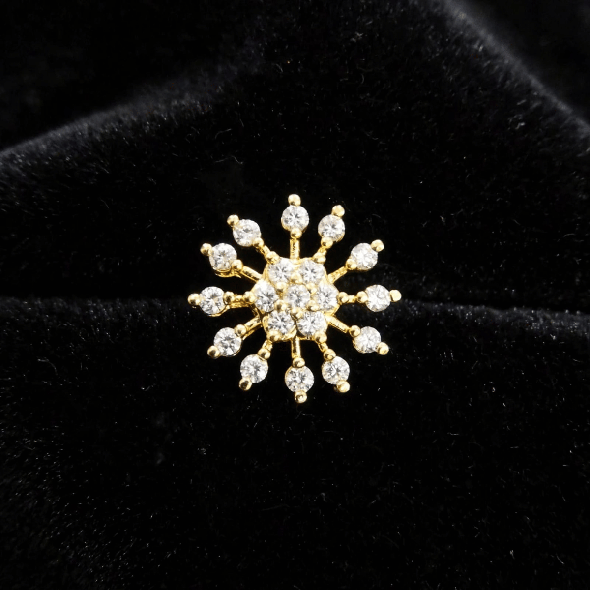 Floral AD Gold-Plated Nosepin (Large)