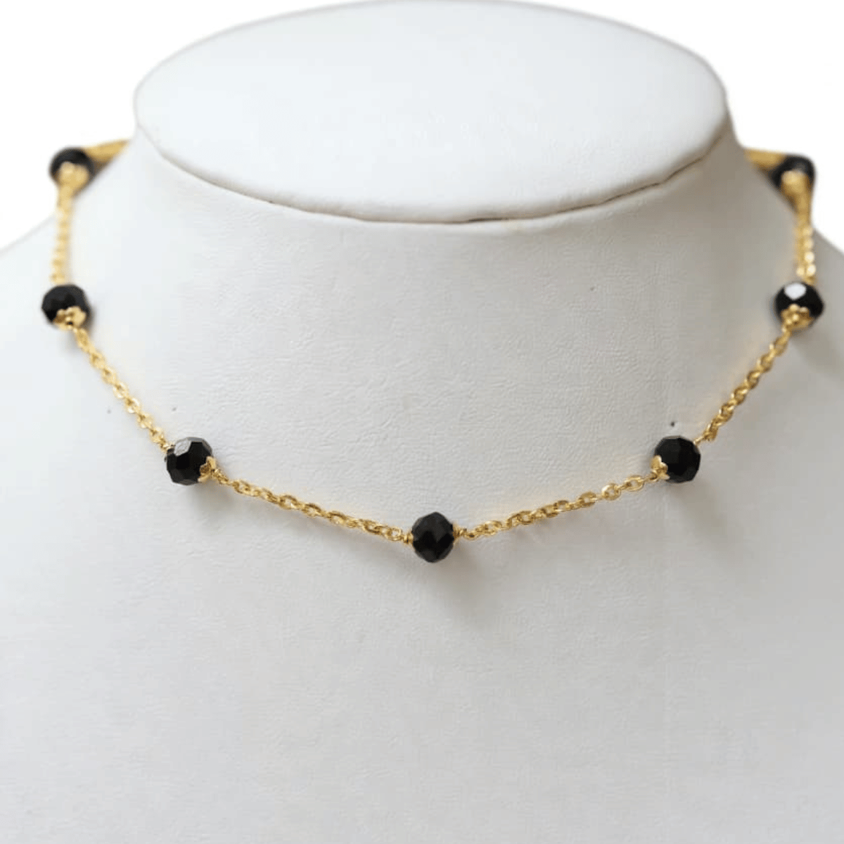 Black crystal chain